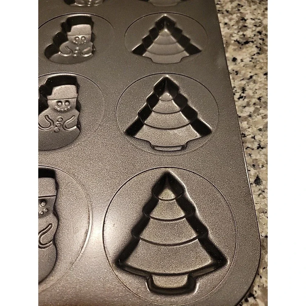 Wilton Christmas‎ Cookies Sheet 12 Cavity Snowman, Reindeer, X-mas Tree Used